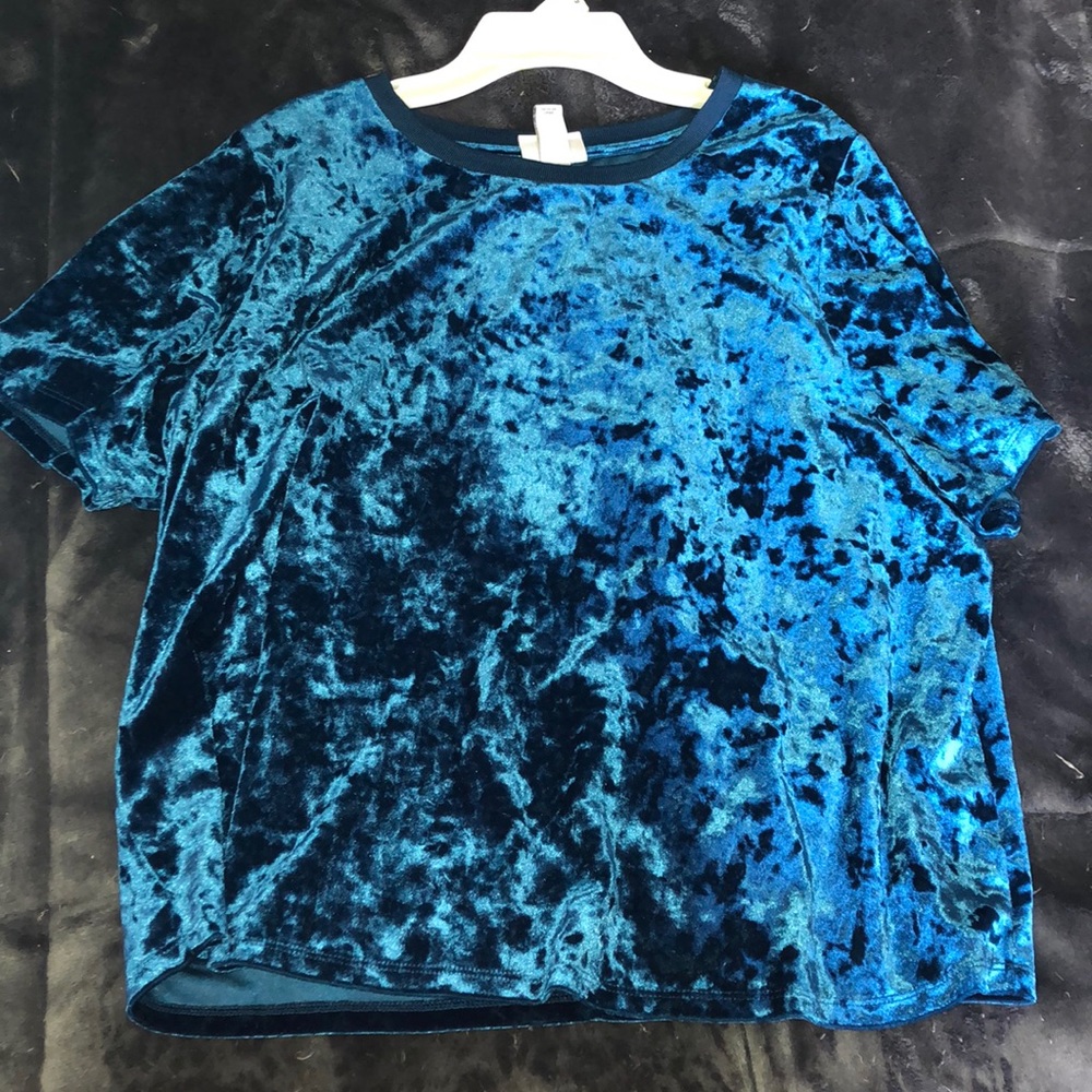 Short sleeve shirt